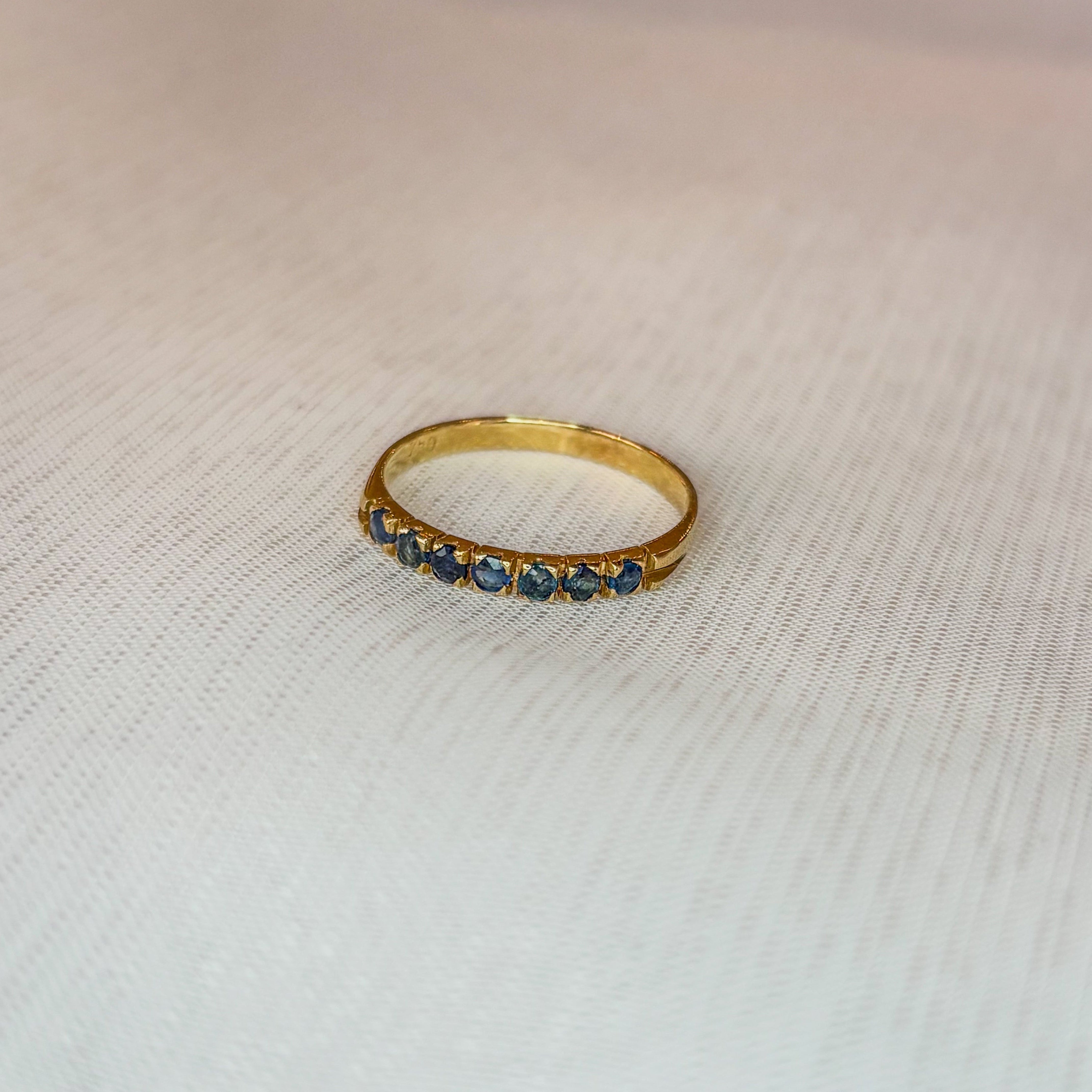 Sapphire Half Wedding Ring - Gold 18k