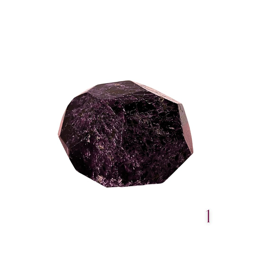 Garnet - Shapes of Passion - Crystal