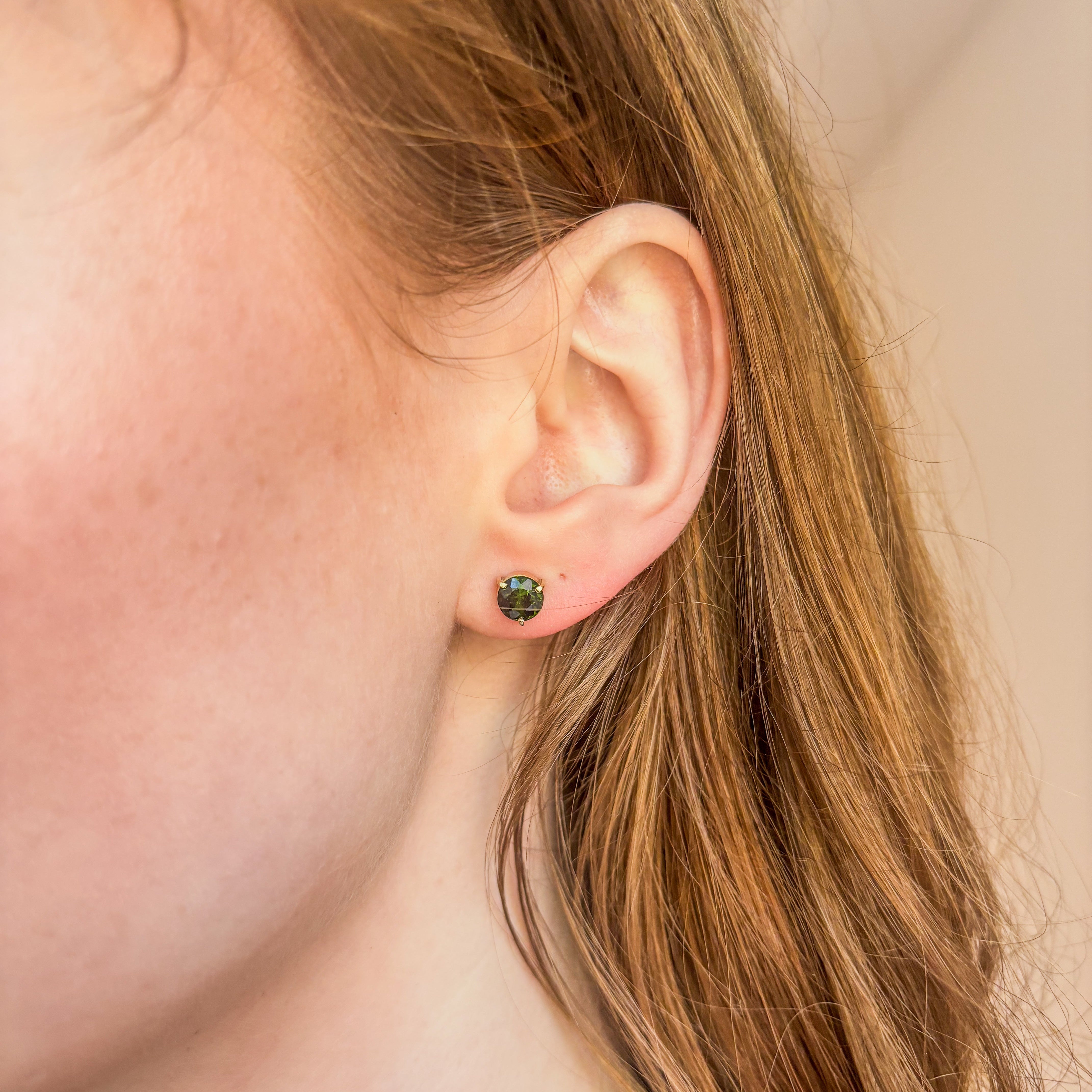 Green Tourmaline Spherical Stud Earrings - Gold 18k