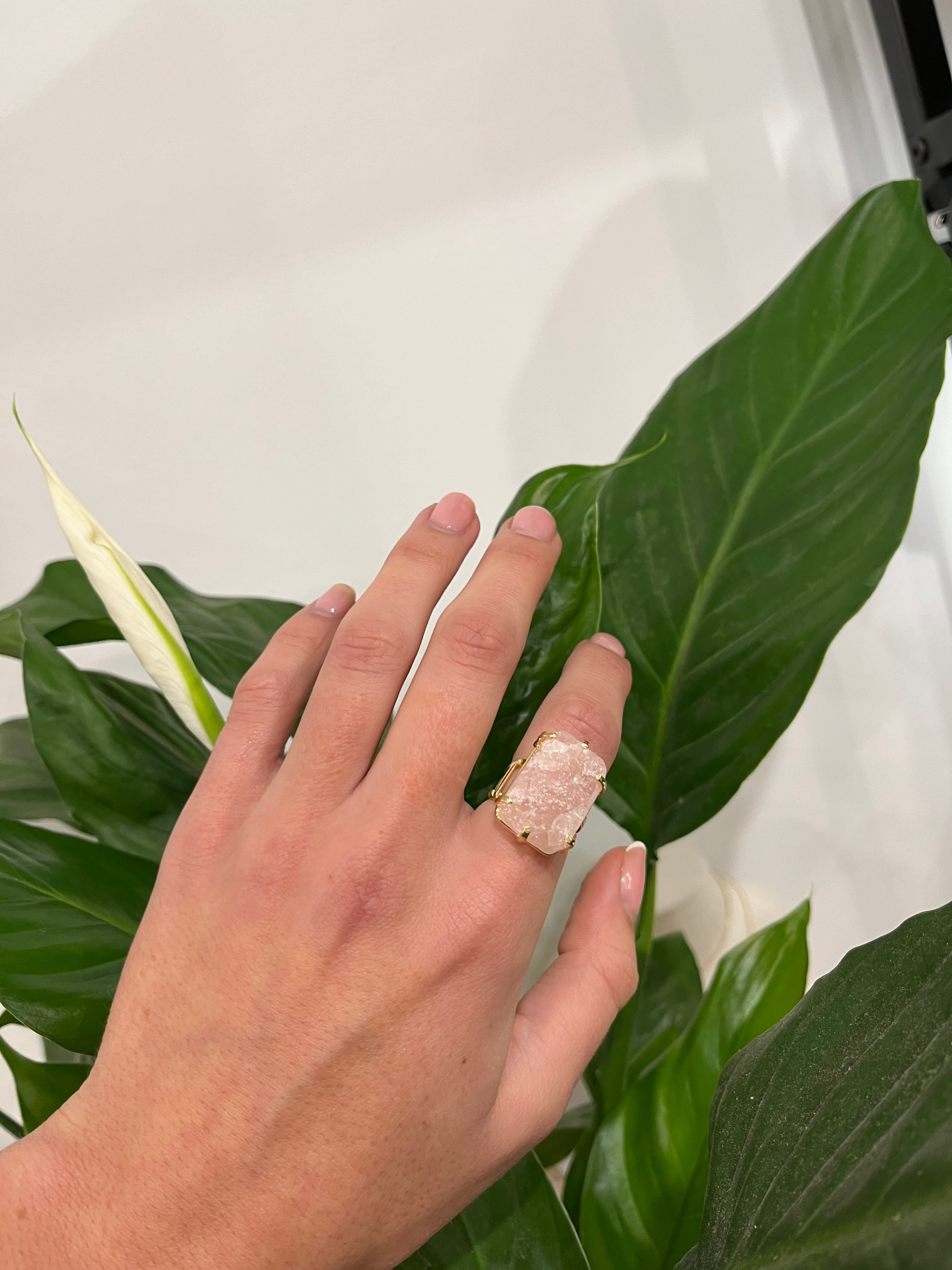 Rose Quartz - Love Is In The Air - Square Ring - Gold Plated
