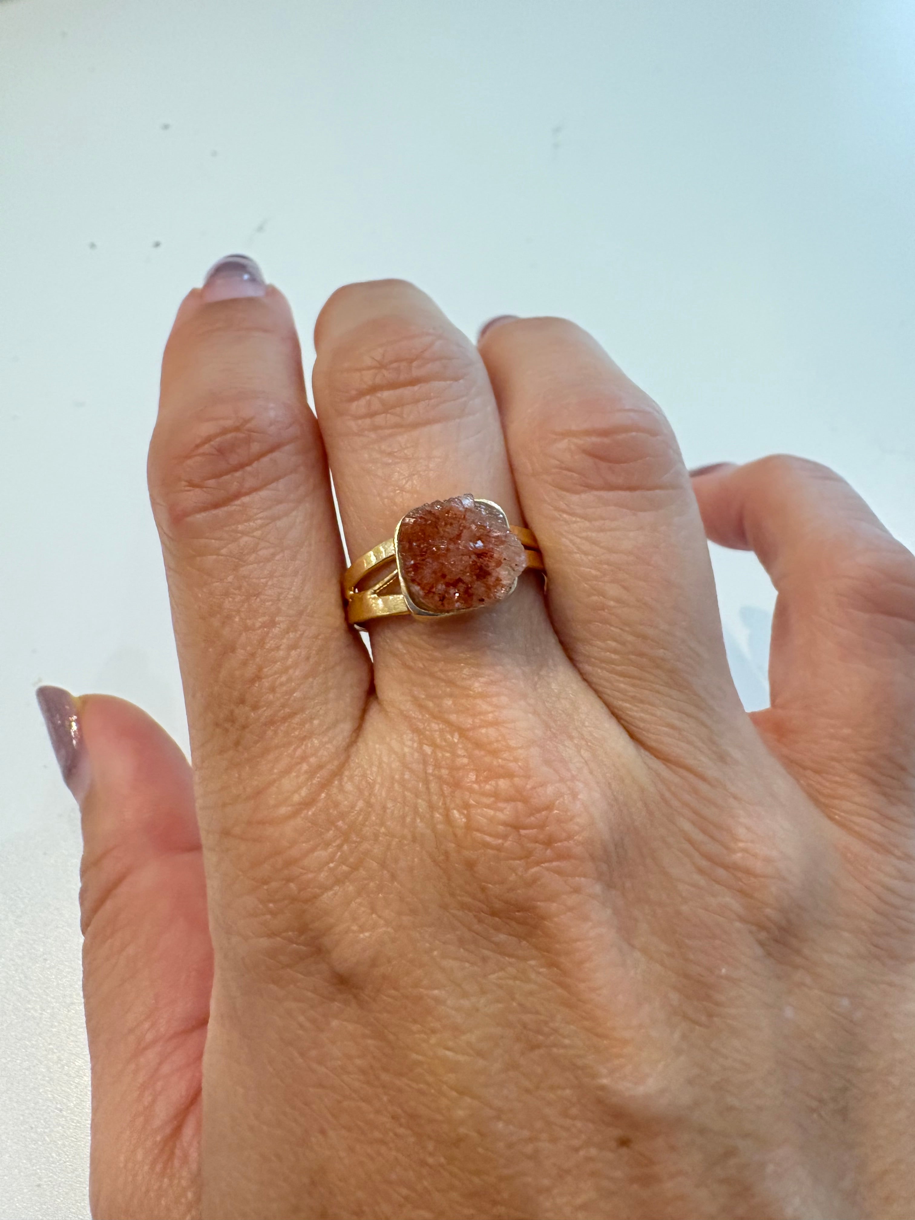 Ruwe Geode - Ring Verstelbaar - Verguld