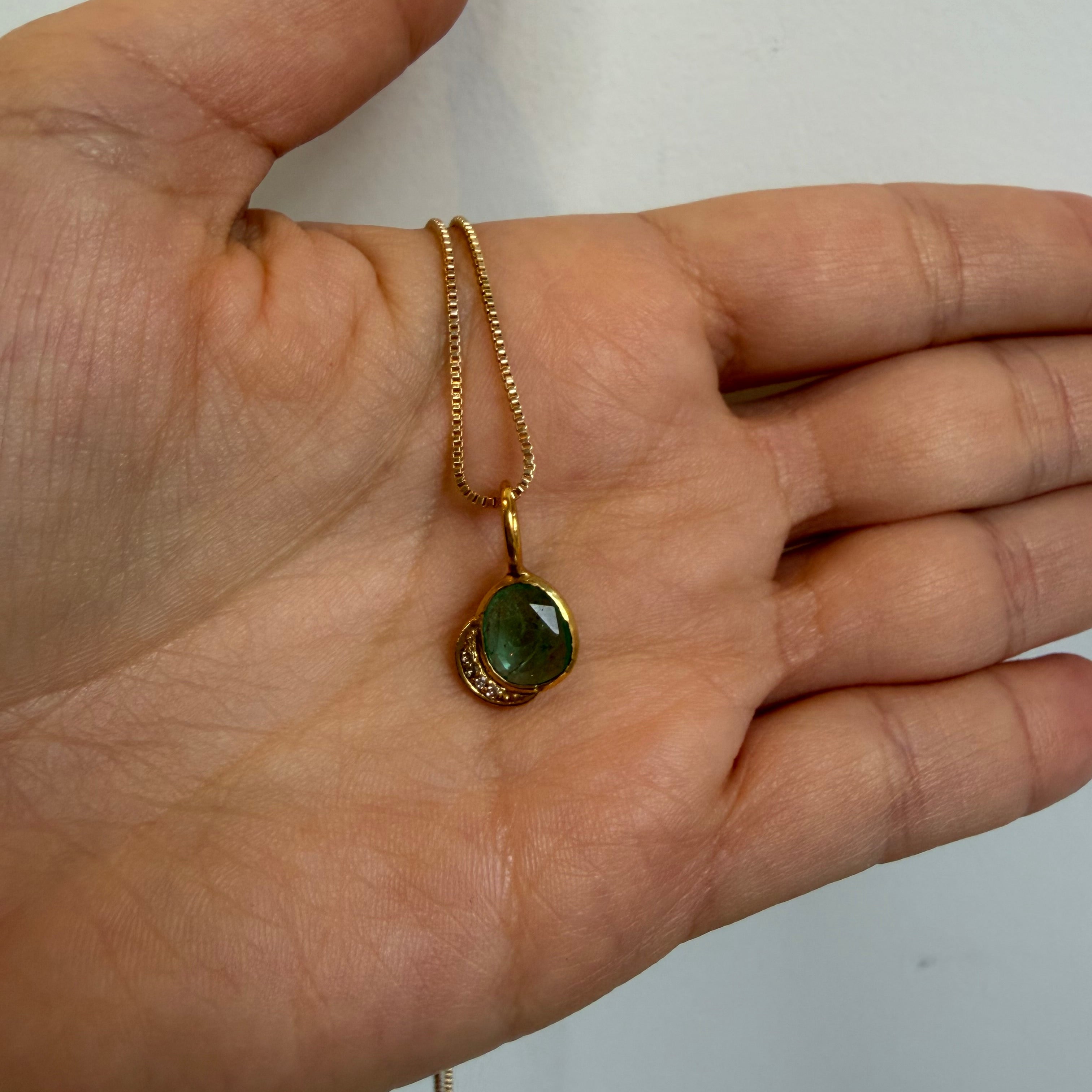 Emerald & Diamond - Cosmic Harmony Pendant - Gold Plated - Mystic Star