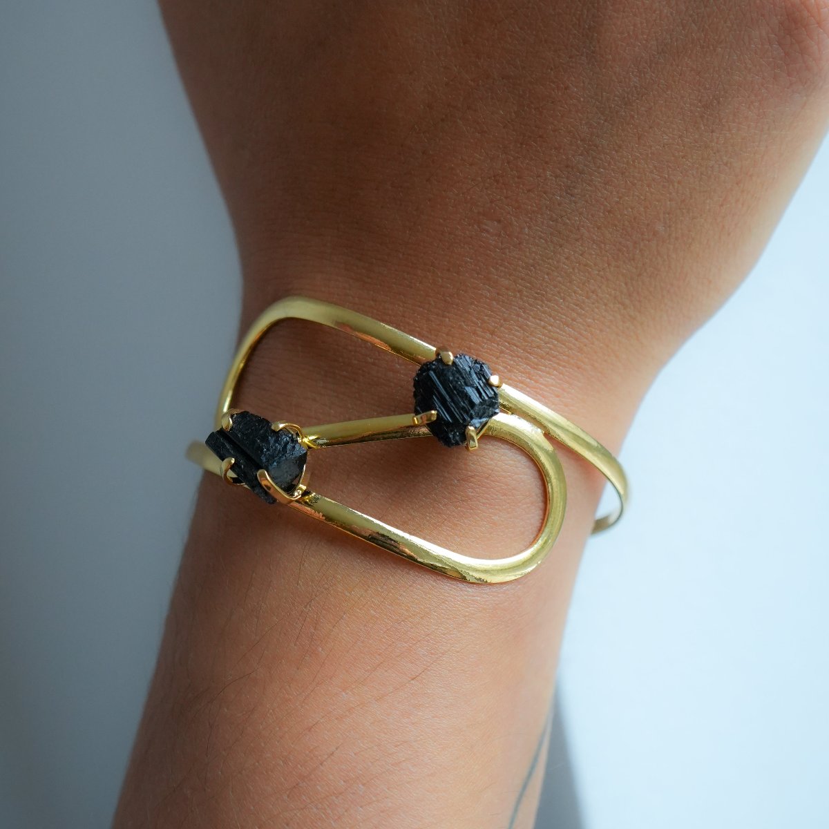 Black Tourmaline - Infinity Bracelet - Gold Plated