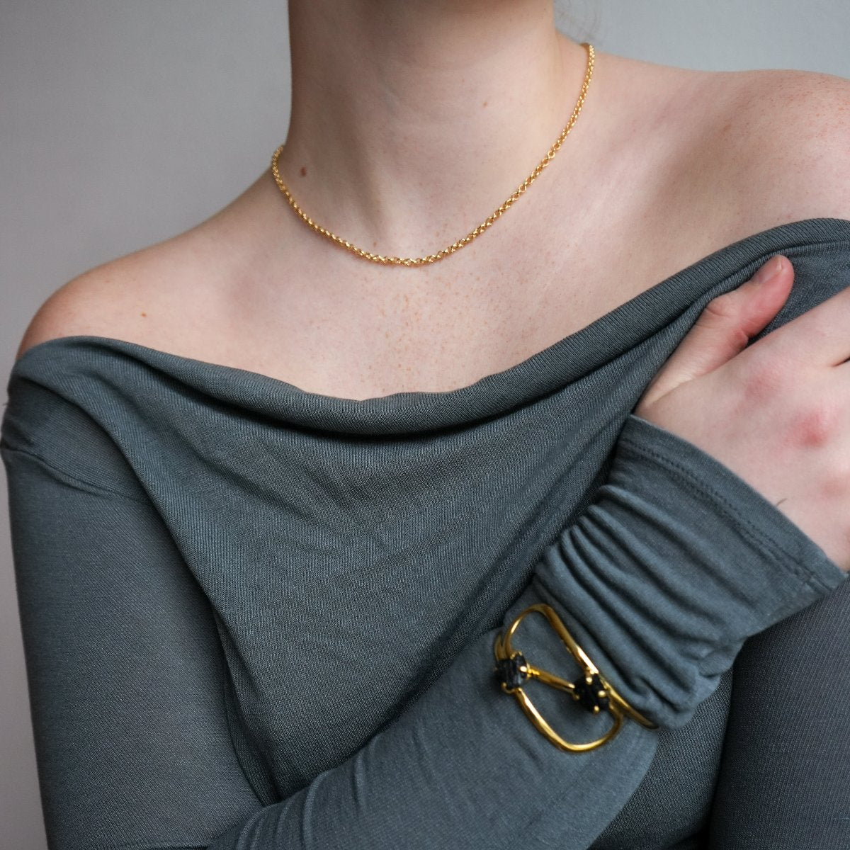 Black Tourmaline - Infinity Bracelet - Gold Plated