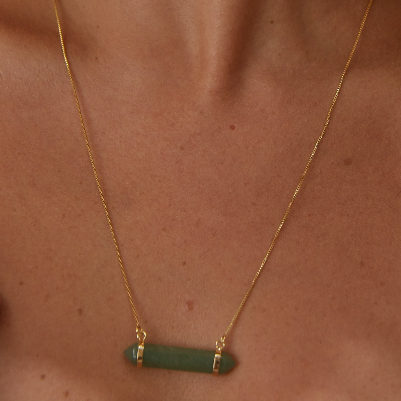Two Points Necklace
