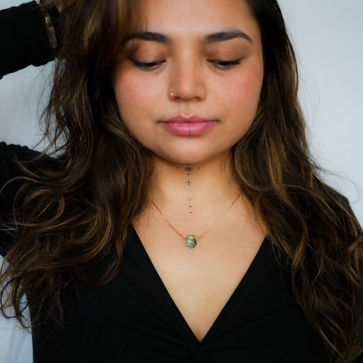 Emerald - Wrapped Necklace Raw - Gold Plated - S