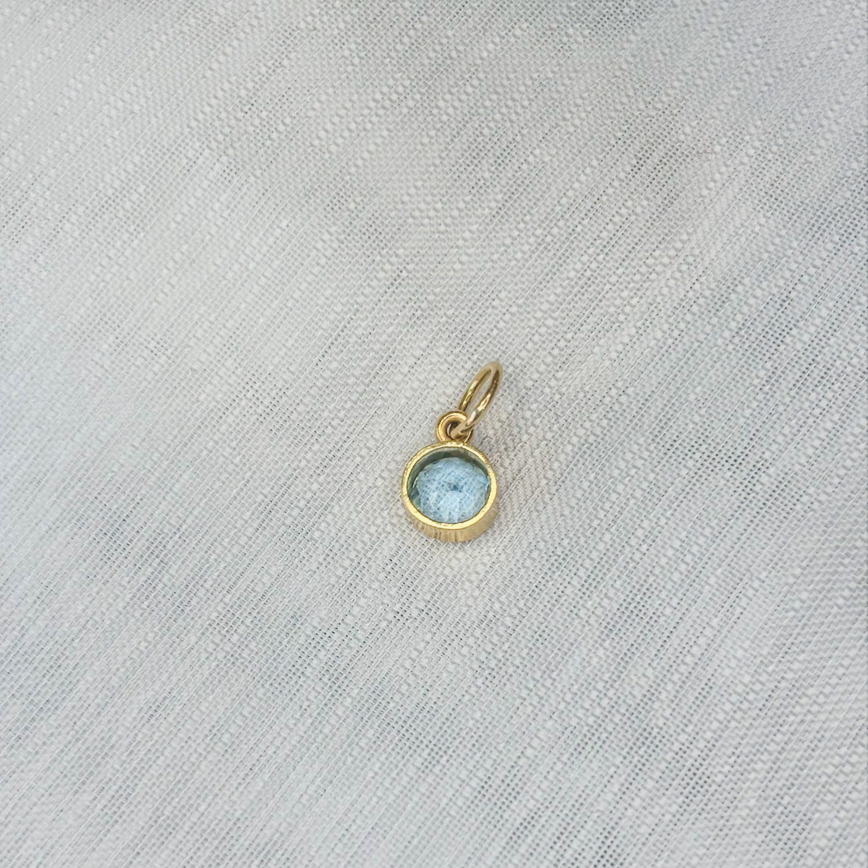 Aquamarine Round Ocean Pendant - 18k Gold