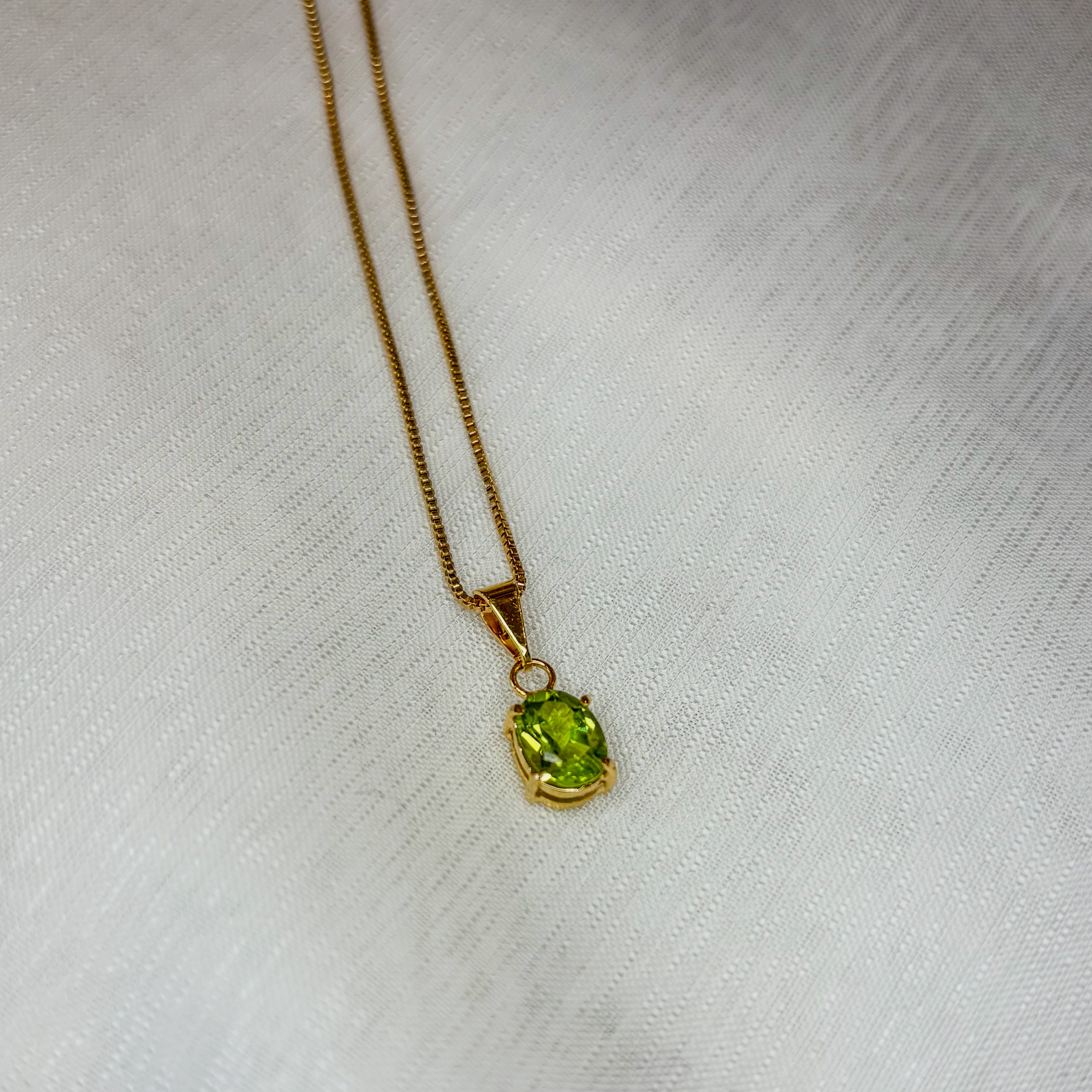 Peridot hanger - Verguld