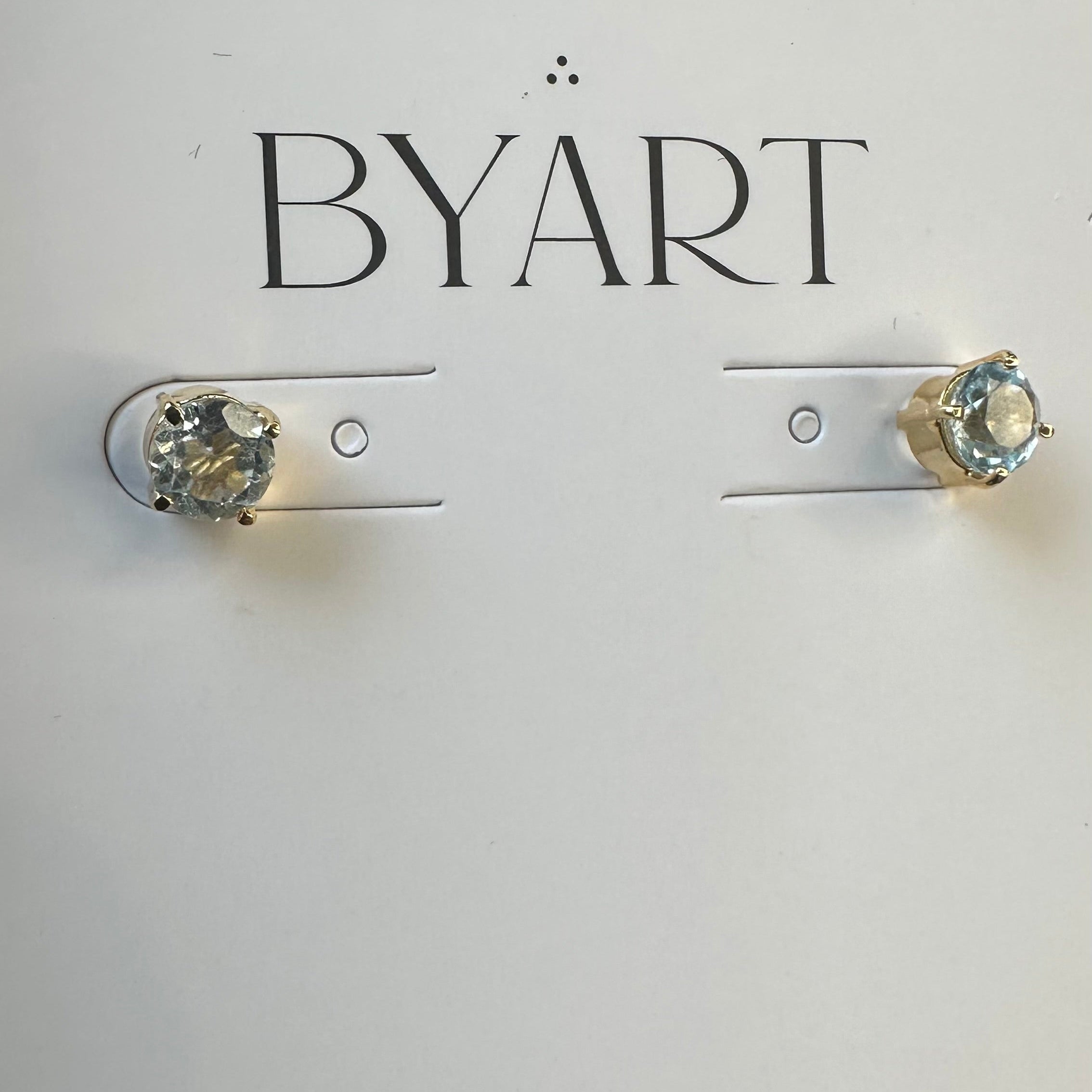 Aquamarine studs earrings