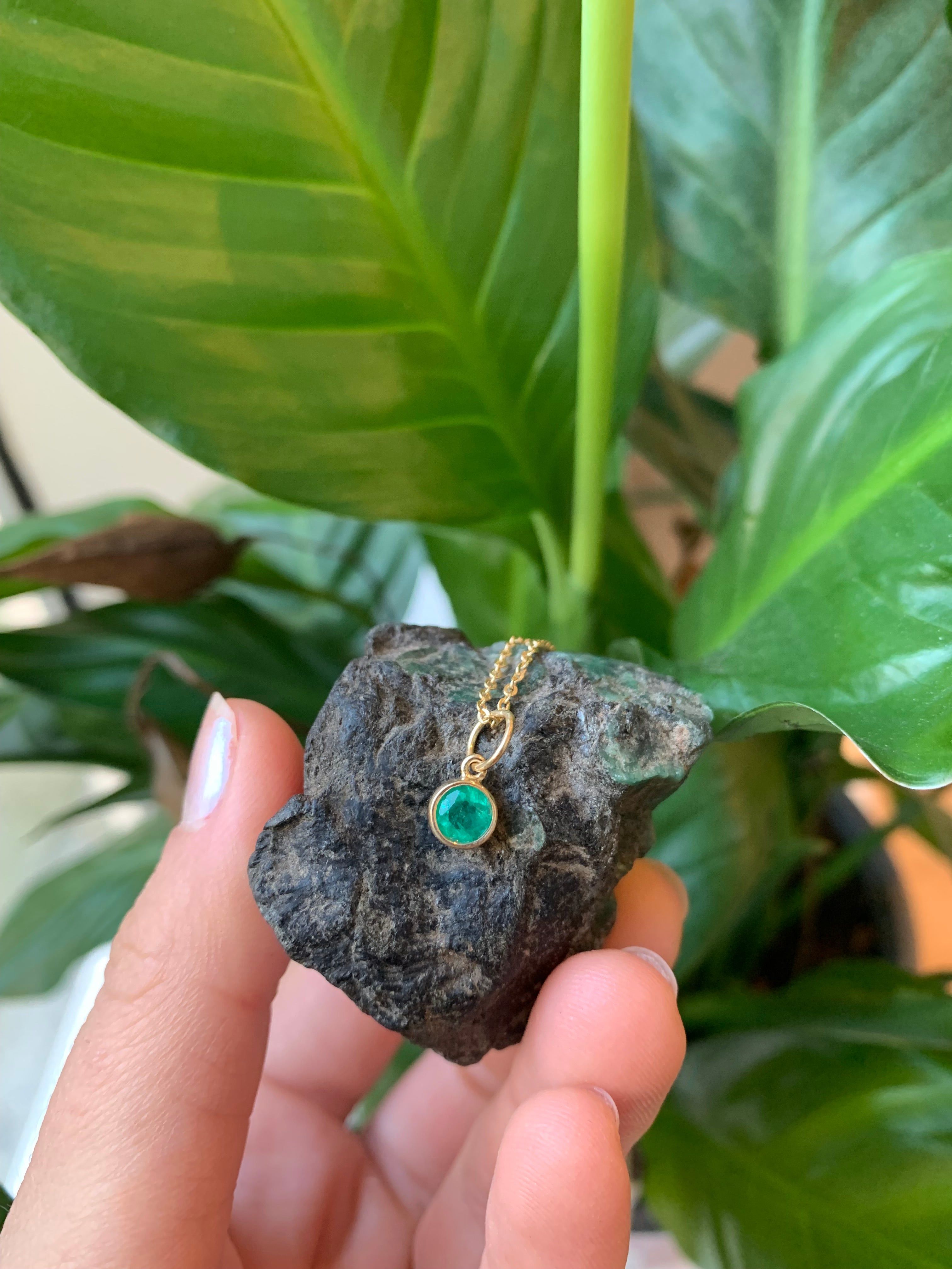 Pendant Emerald - 18k Gold