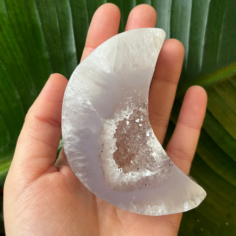 Crystal Moon-shaped - Agate