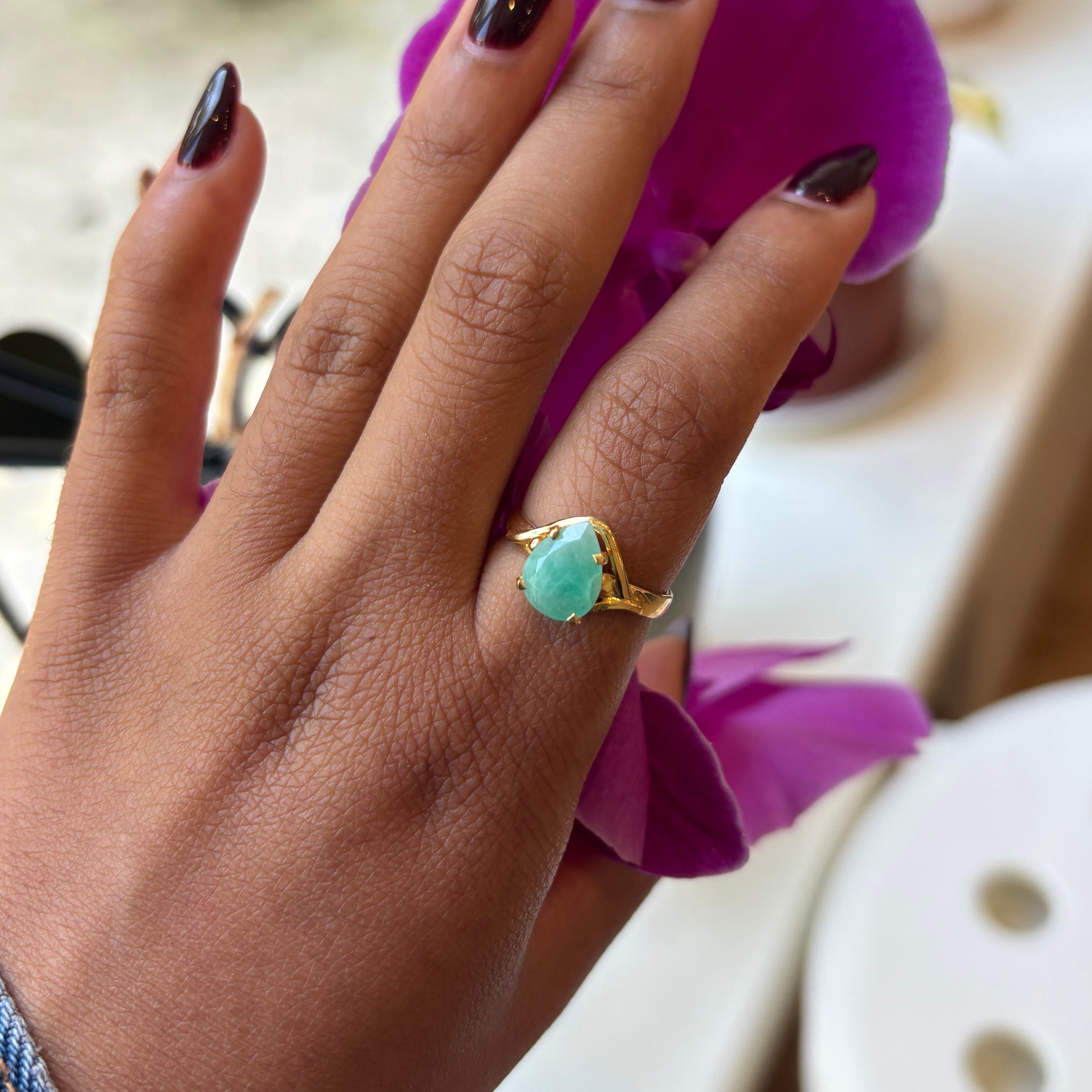 Emerald Radiant Cut - Ring - Gold Plated