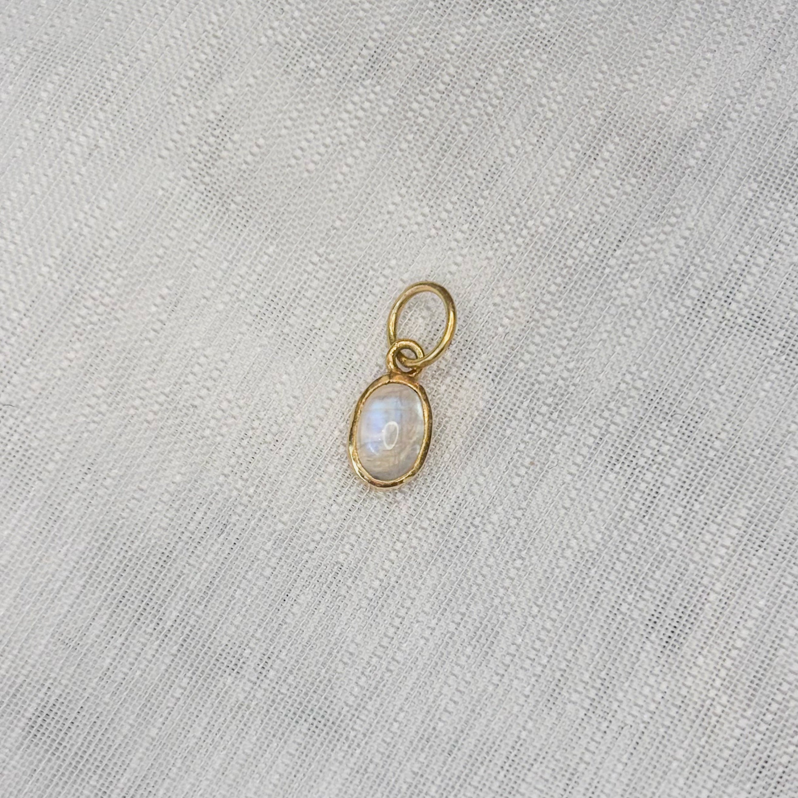 Moonstone Cabuchon Pendant -  18k Solid Gold