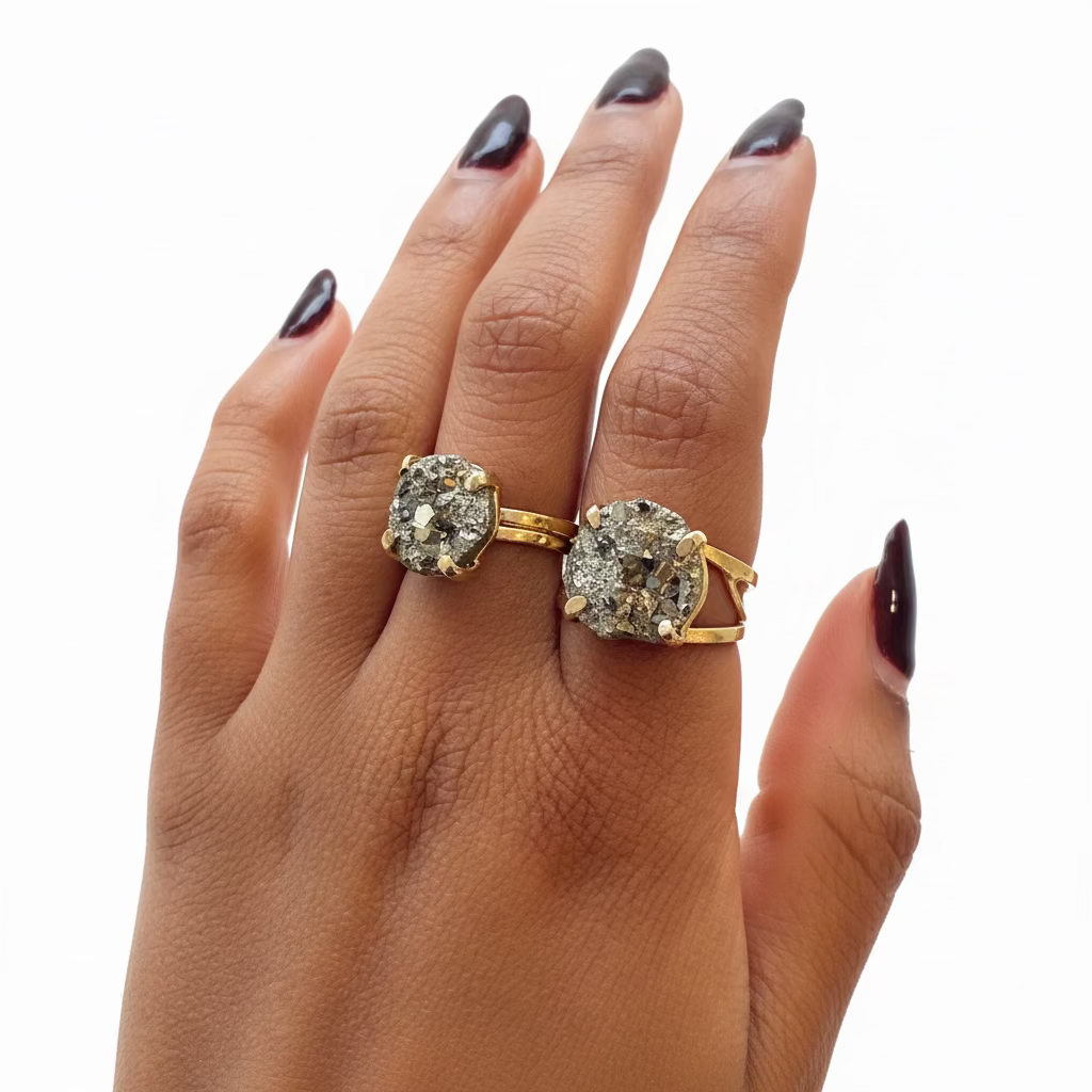 Medium Ruwe Pyriet Ring - Verguld