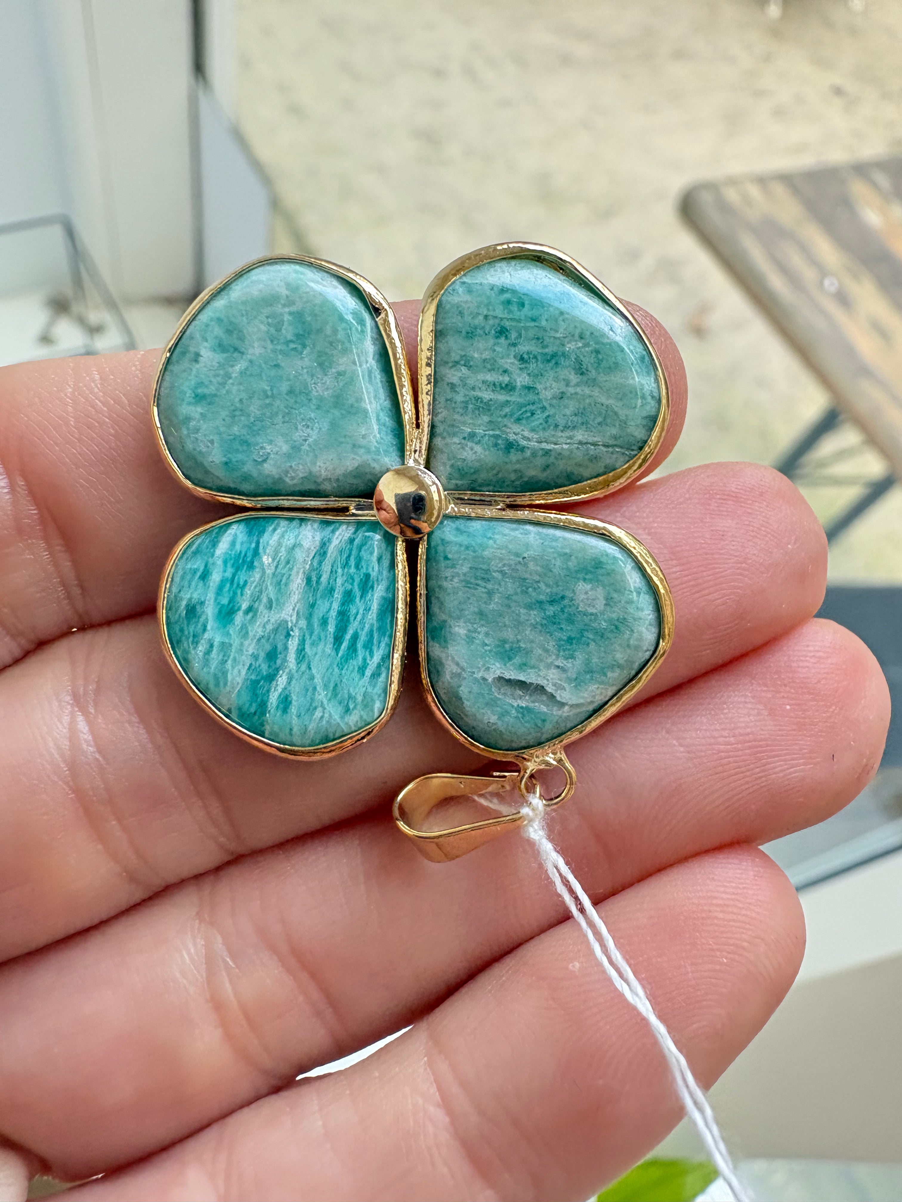Lucky Leaf - Pendants - Gold Plated