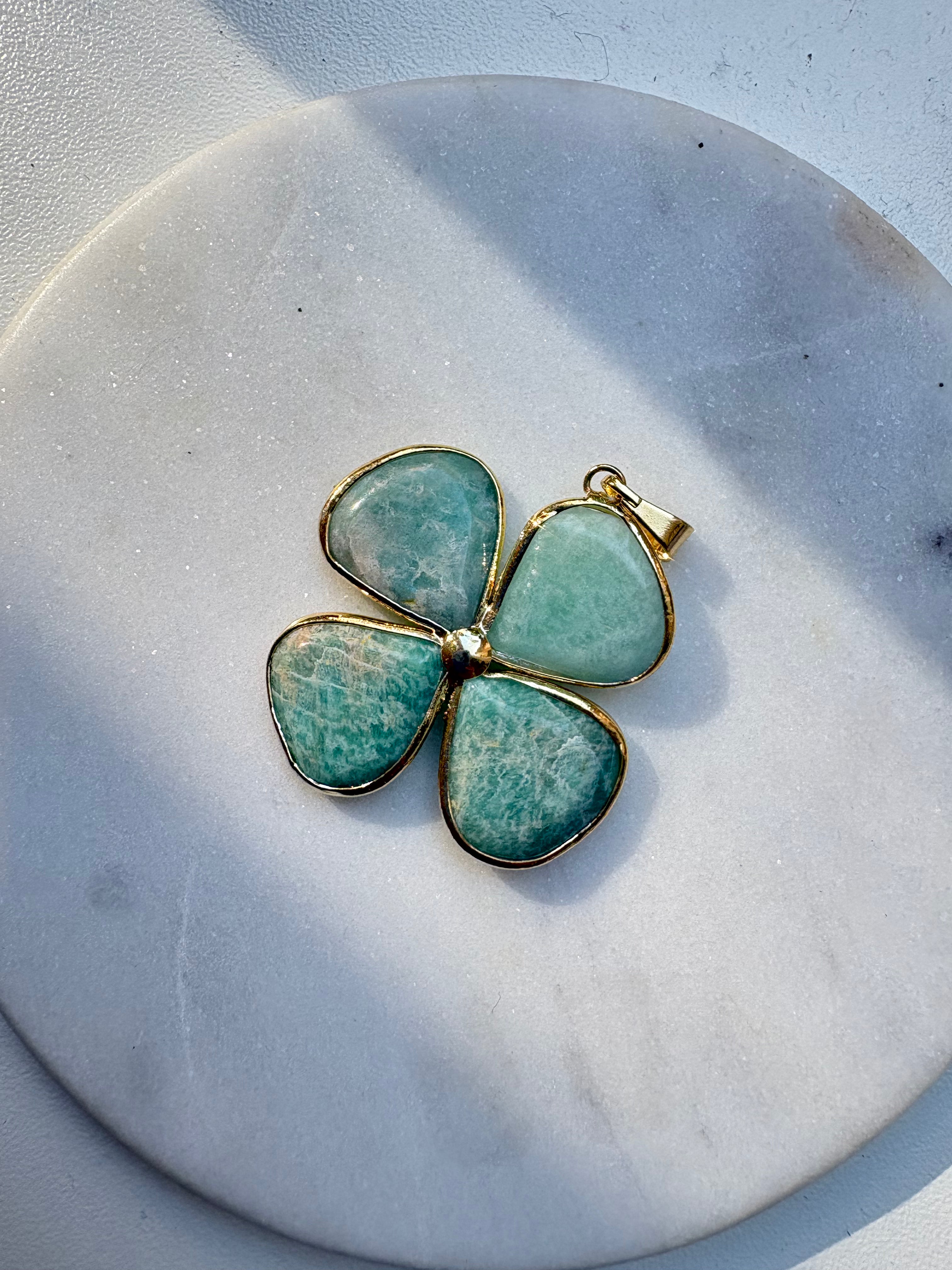 Lucky Leaf - Pendants - Various Stones