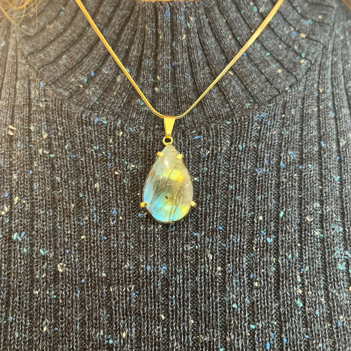 Labradorite Drop Pendant - Gold Plated