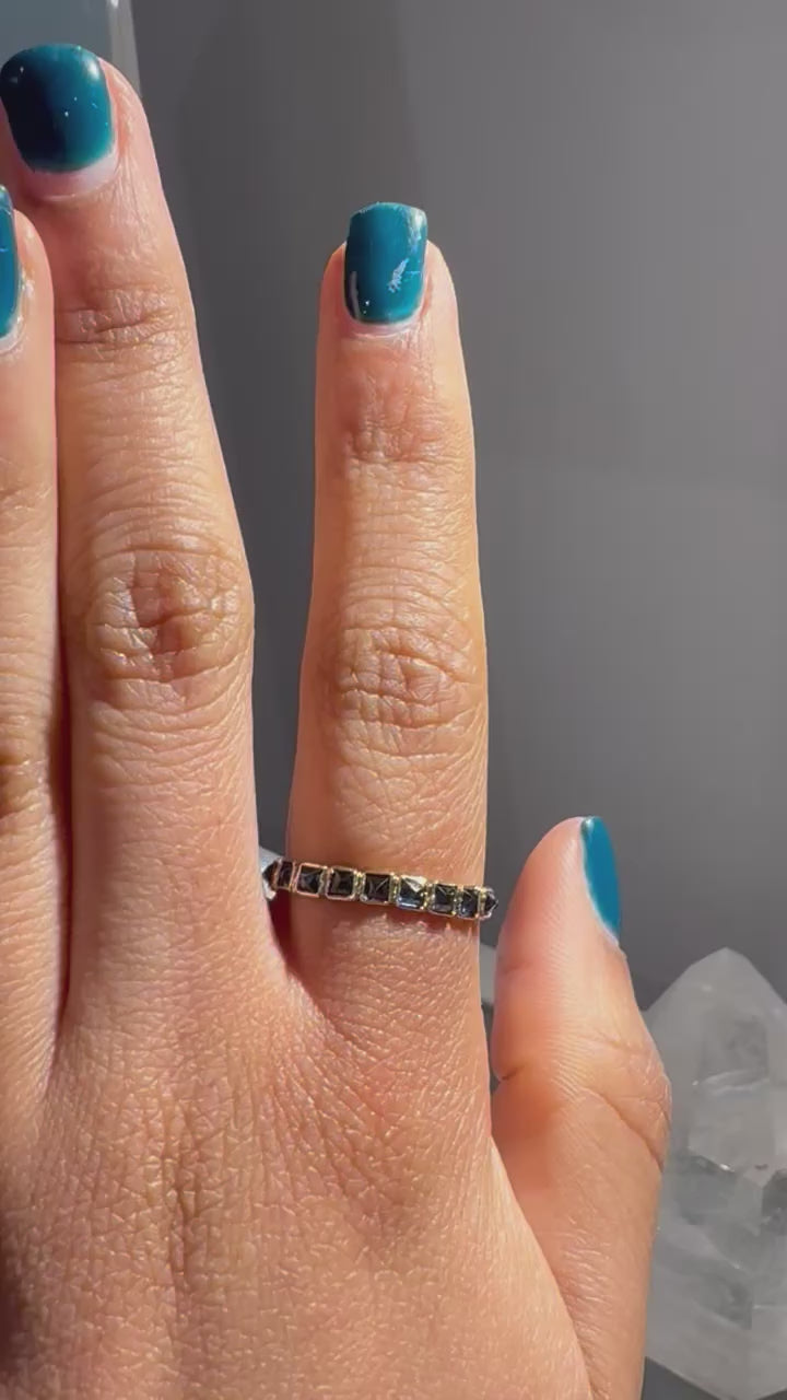 Blue Sapphire Ring - 0.93g - 14k Solid Gold