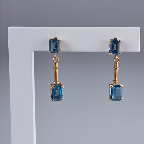 Blue Topaz Two Crystals 18k Gold