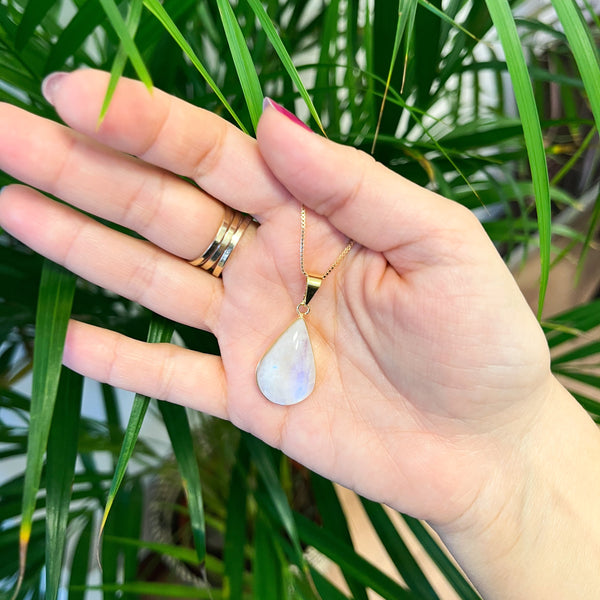 Rainbow Moonstone Necklace - 18k Gold Plated